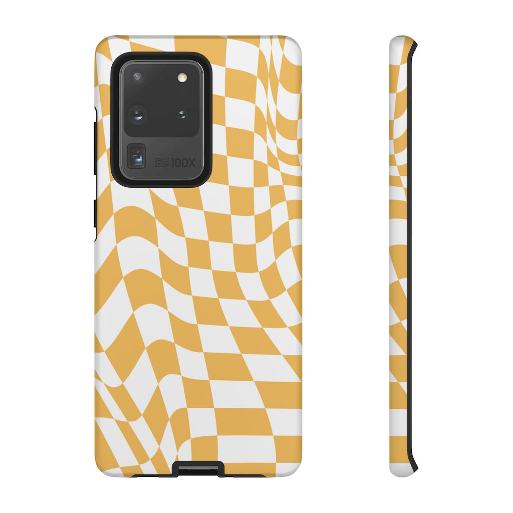 Old School Checkered Retro Groovy Vibe Wavy Checkerboard Phone Case / Retro Tan