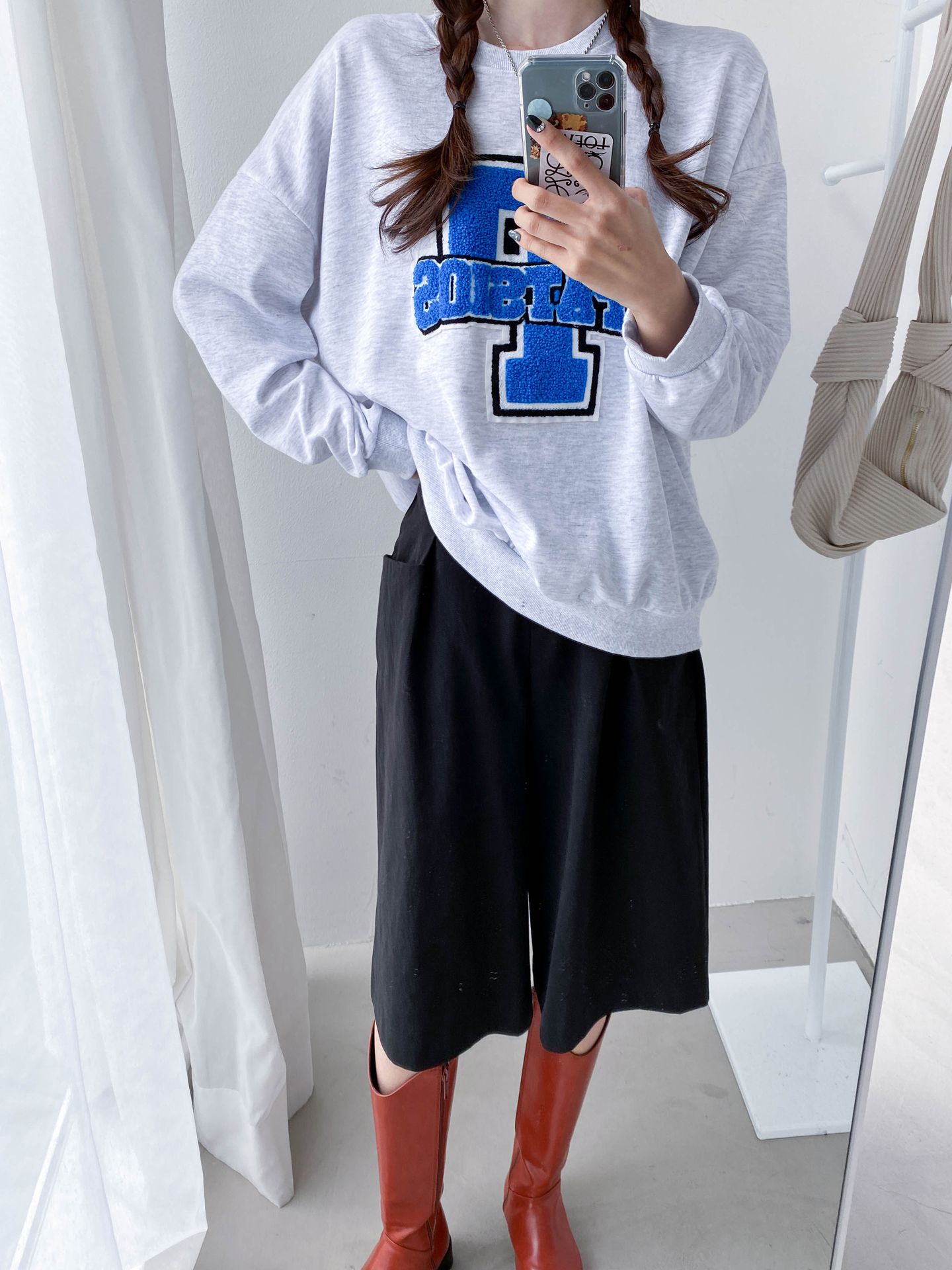 Embroidery big Patch Comfy Sweatshirts