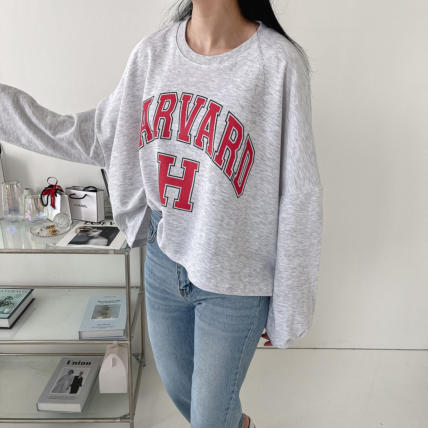 H Comfy Crop Sweatshirts