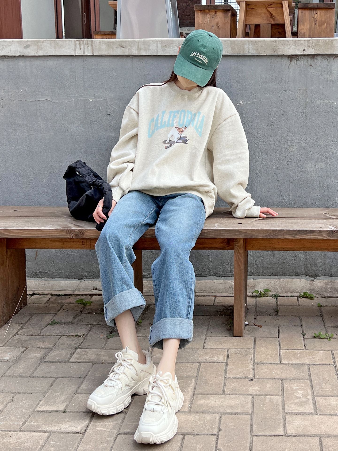 Skateboarding Dog fleece Sweatshirts