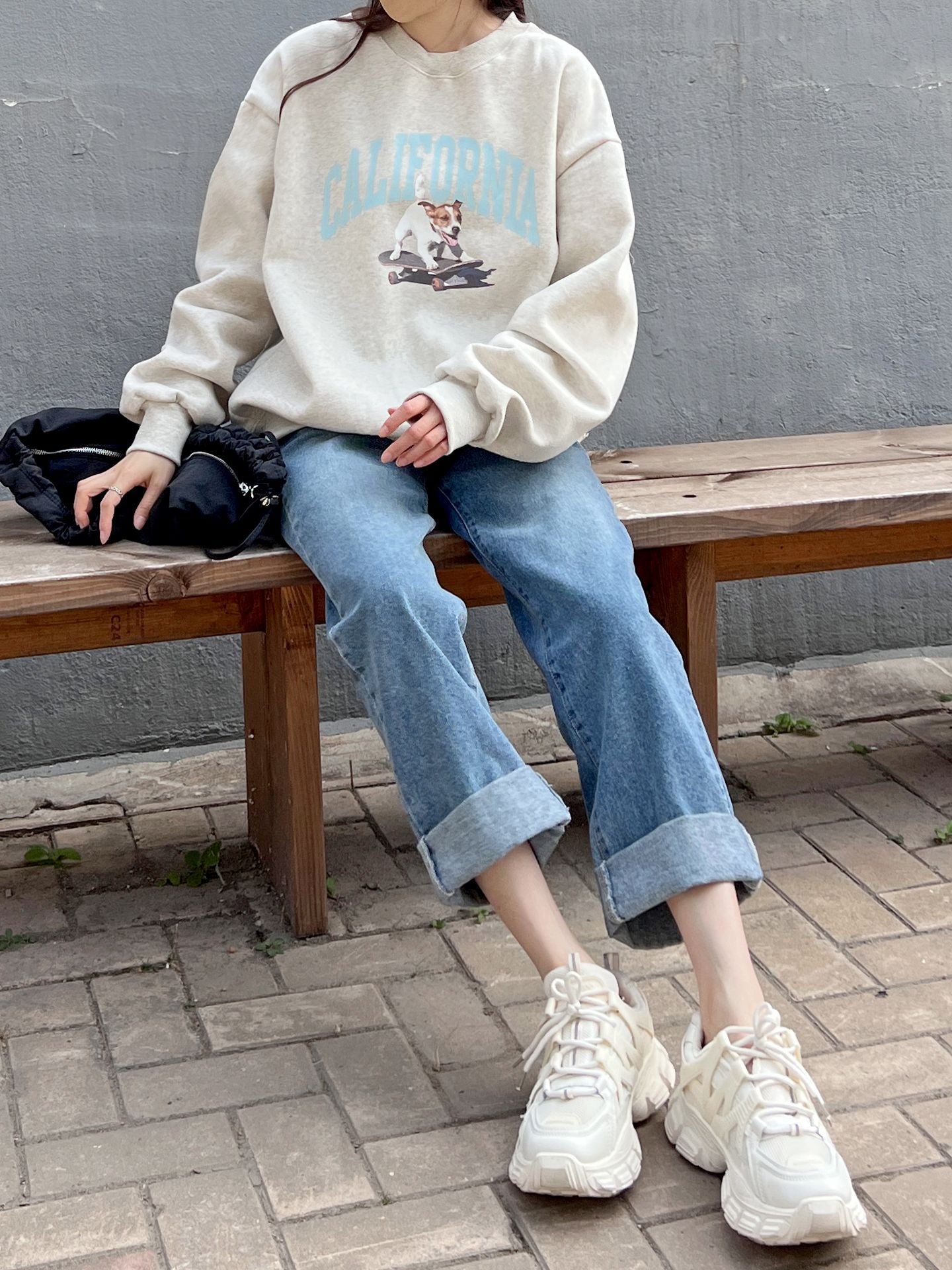 Skateboarding Dog fleece Sweatshirts