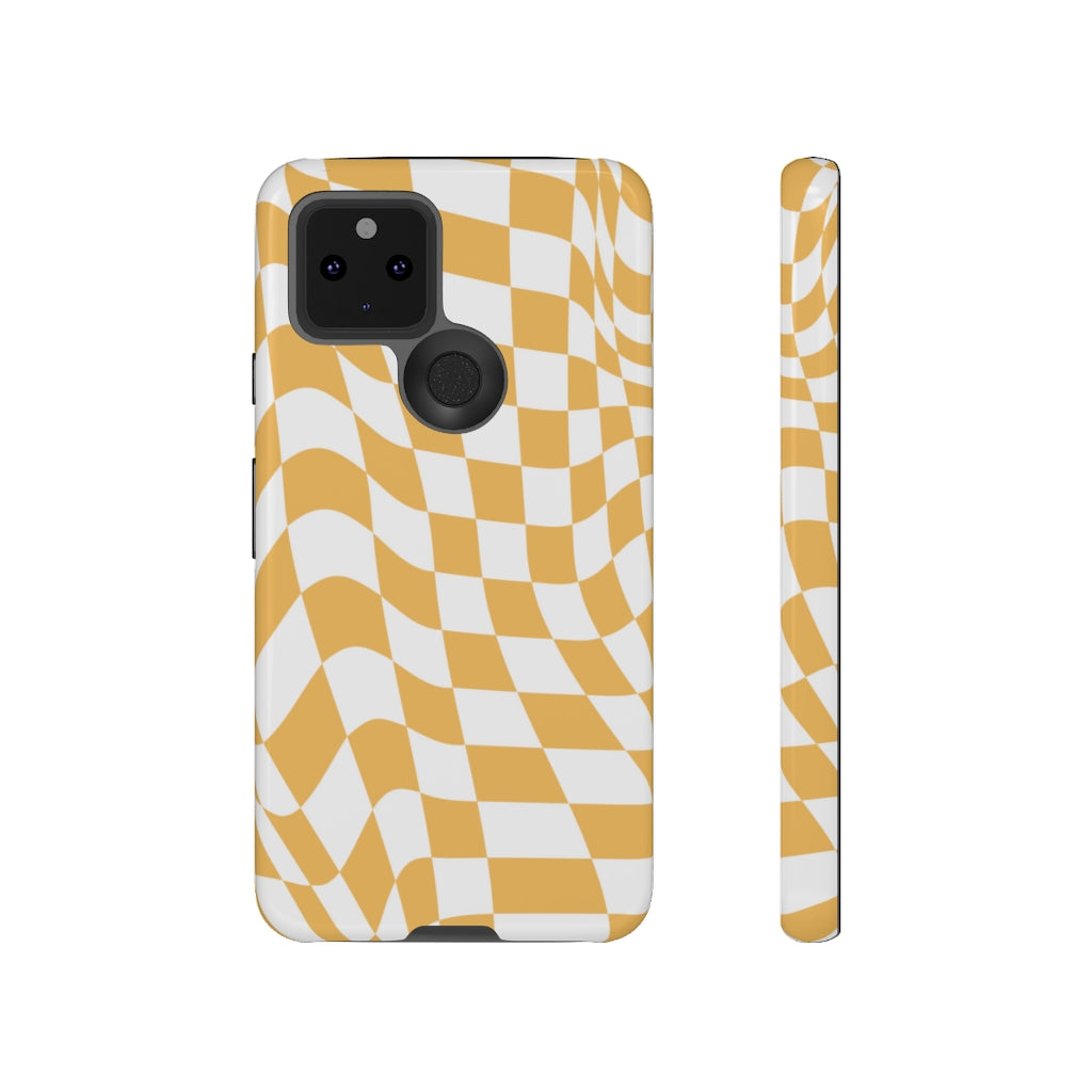 Old School Checkered Retro Groovy Vibe Wavy Checkerboard Phone Case / Retro Tan