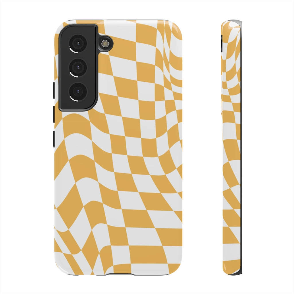 Old School Checkered Retro Groovy Vibe Wavy Checkerboard Phone Case / Retro Tan