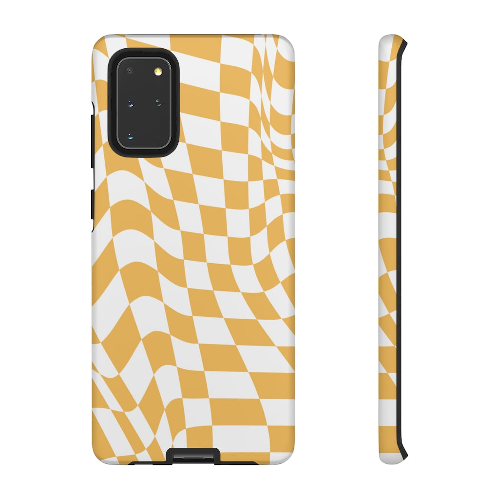 Old School Checkered Retro Groovy Vibe Wavy Checkerboard Phone Case / Retro Tan