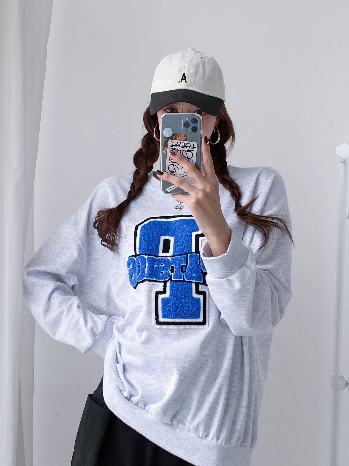 Embroidery big Patch Comfy Sweatshirts