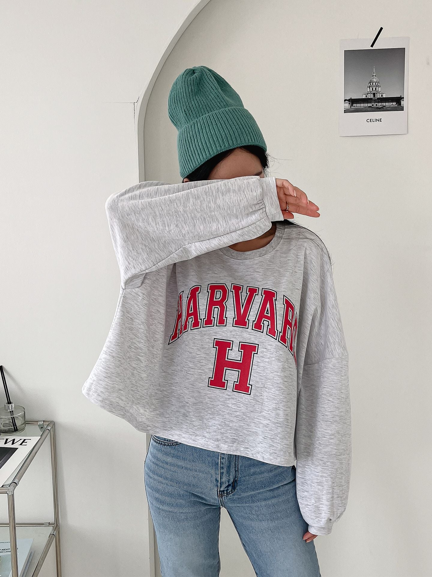 H Comfy Crop Sweatshirts