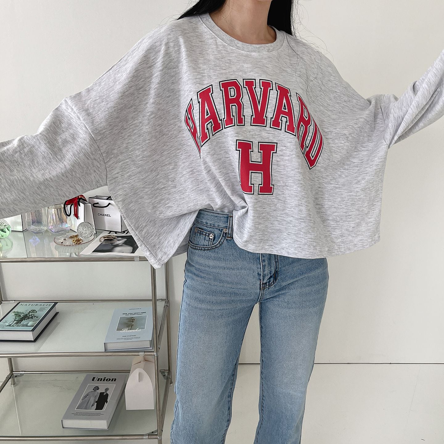 H Comfy Crop Sweatshirts