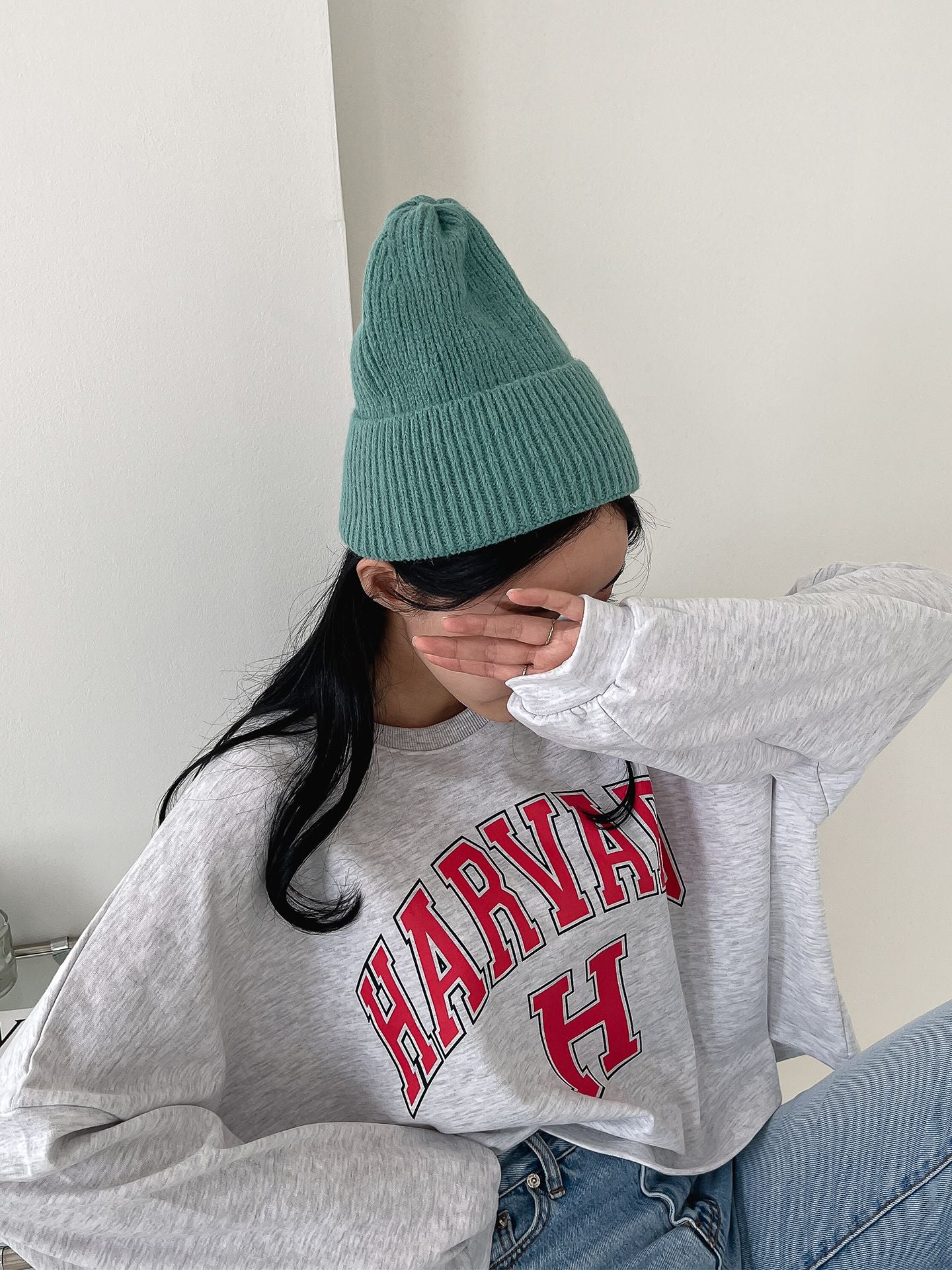 H Comfy Crop Sweatshirts