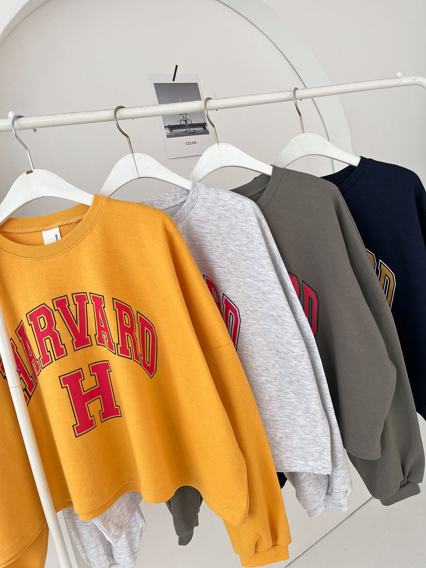 H Comfy Crop Sweatshirts