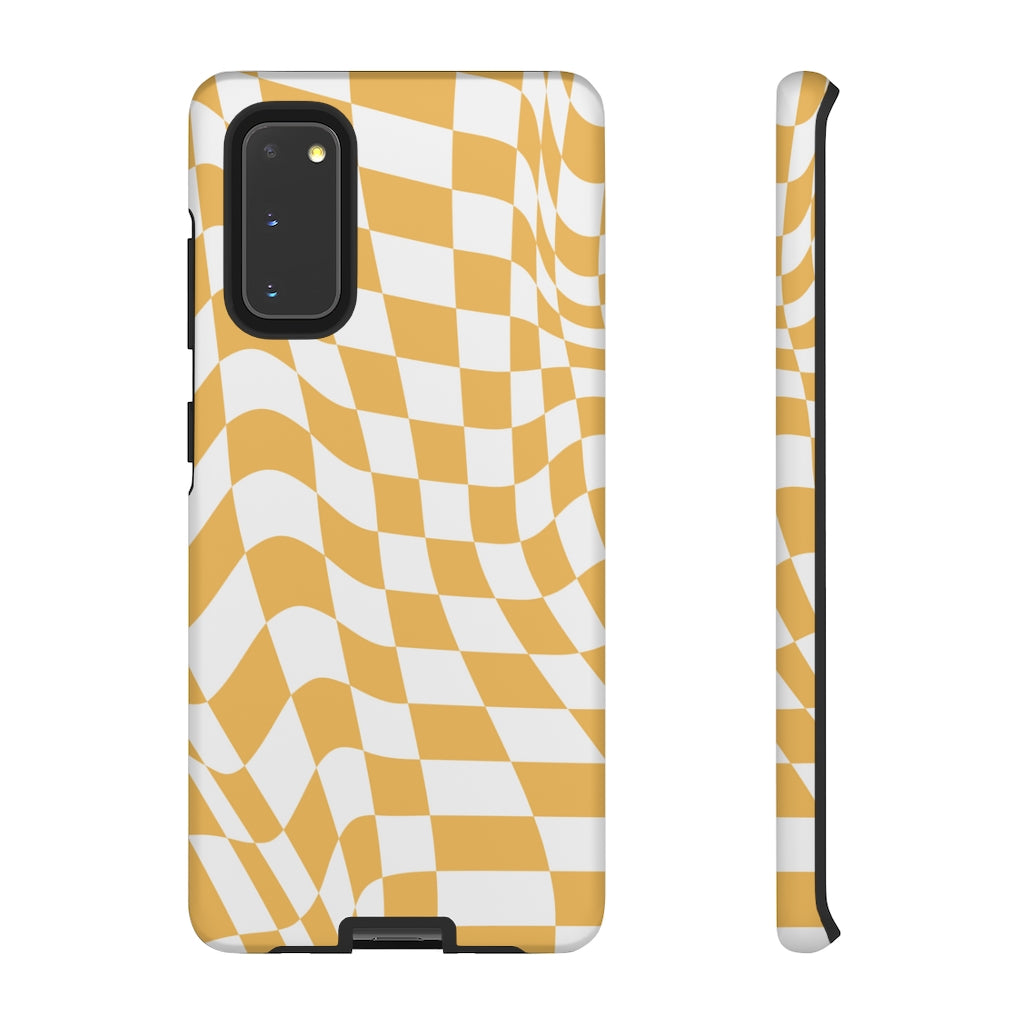 Old School Checkered Retro Groovy Vibe Wavy Checkerboard Phone Case / Retro Tan