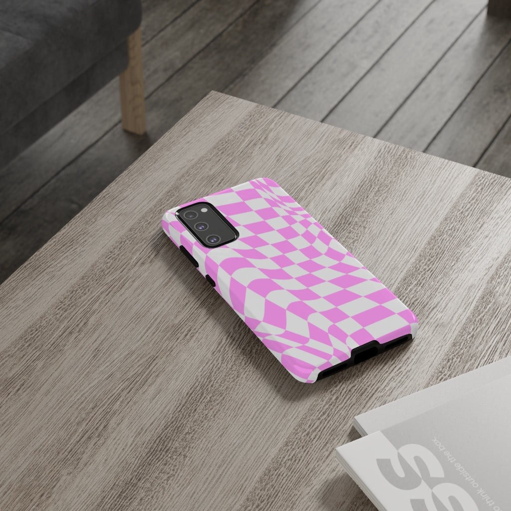 Old School Checkered Retro Groovy Vibe Wavy Checkerboard Phone Case / Pink